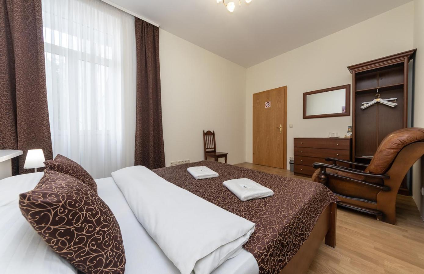 Mini-Hotel Guest Residence キエフ エクステリア 写真