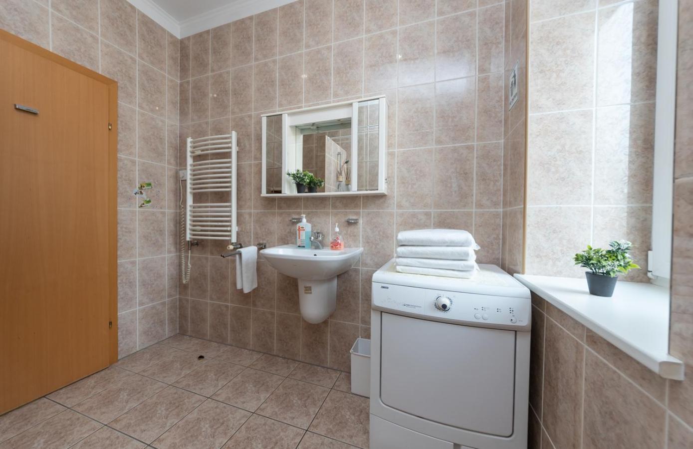 Mini-Hotel Guest Residence キエフ エクステリア 写真