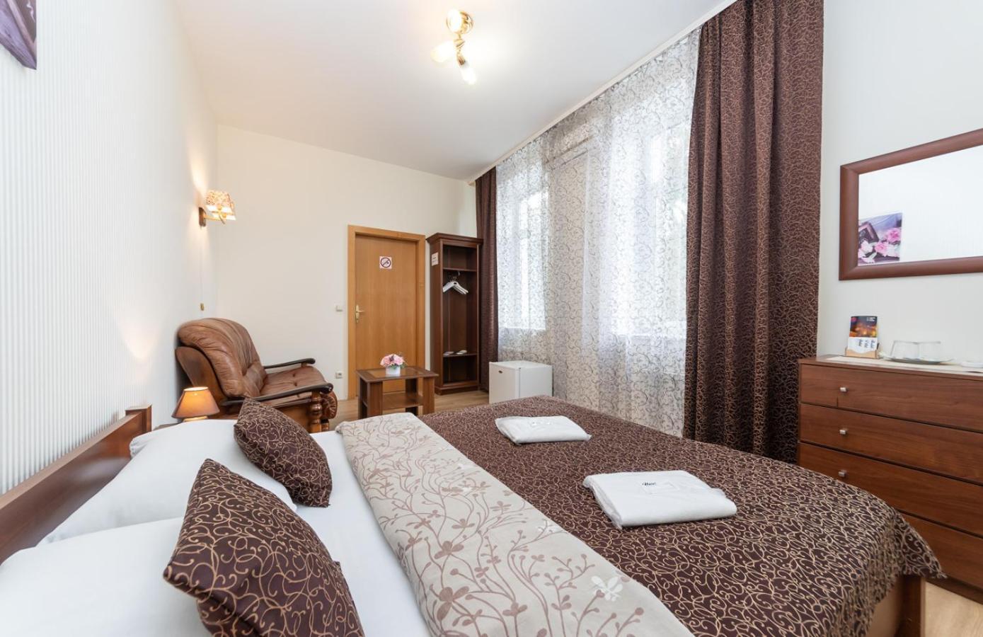 Mini-Hotel Guest Residence キエフ エクステリア 写真